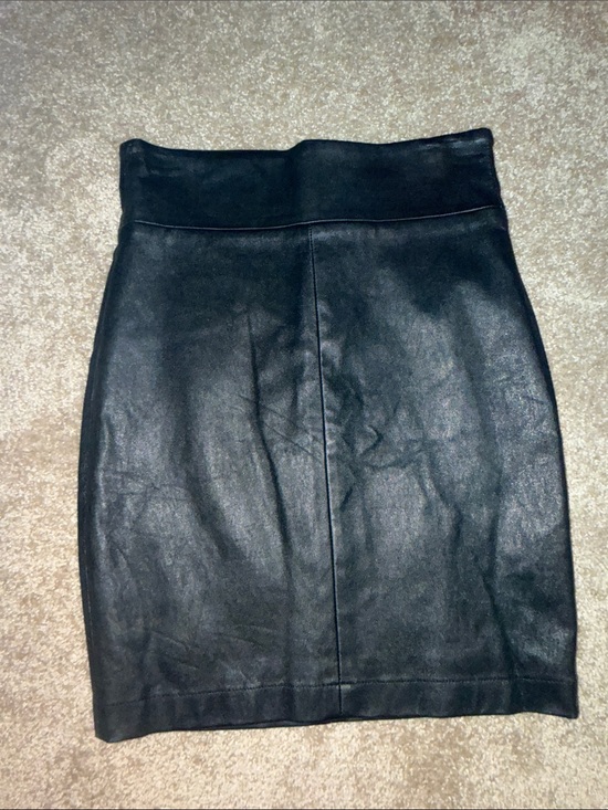 Robert Rodriguez Dresses & Skirts - ROBERT RODRIGUEZ BLACK LEATHER PENCIL SKIRT - SIZE 4. B14